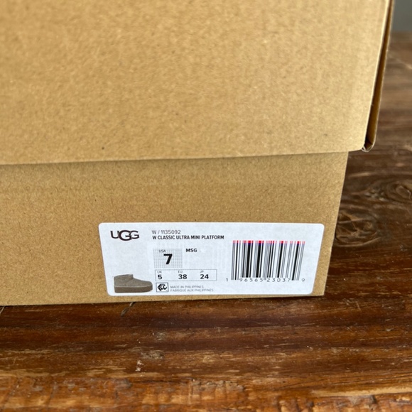 UGG CLASSIC ULTRA MINI PLATFORM MOSS GREEN BRAND NEW + PAPER SHOPPING BAGN ZS 7 - Picture 13 of 14